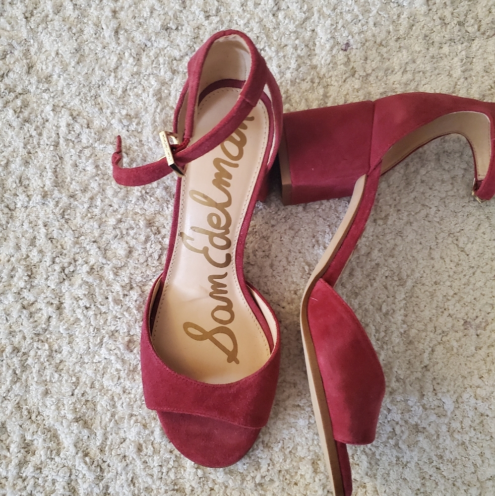 Sam Edelman strappy pump